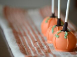 How to decorate pumpkin cake pops