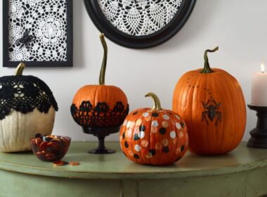 How to decorate pumpkin cake