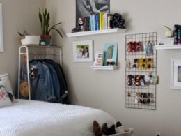 How to decorate a bedroom hutch