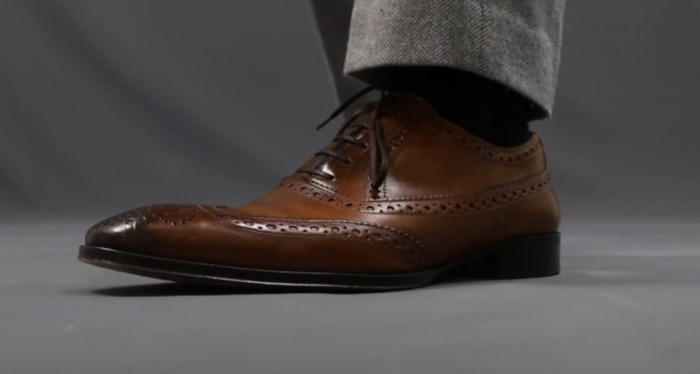 Mens dress shoes for wide feet